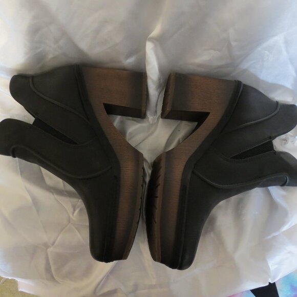 KORKS black clogs size 8.5 - Picture 4 of 12